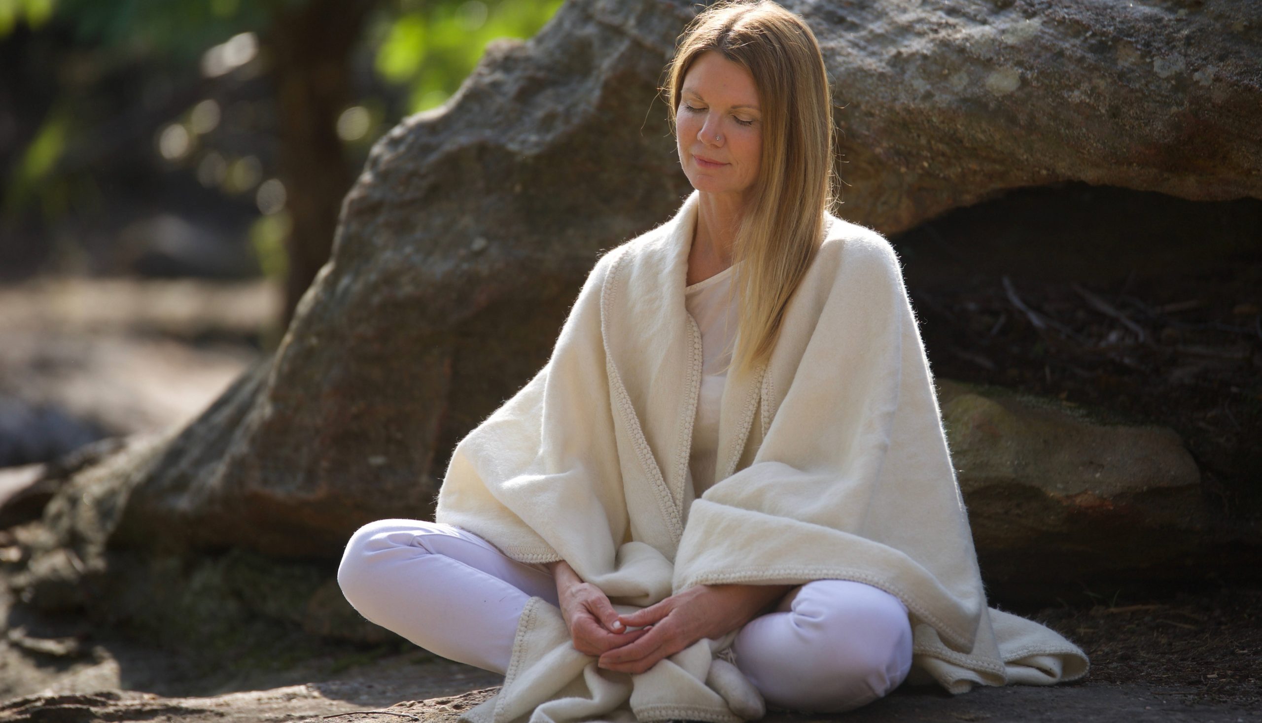 Isiraa Home | Isira - Live Consciously
